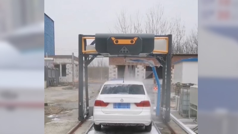 Бесконтактная Г-образная автомойка